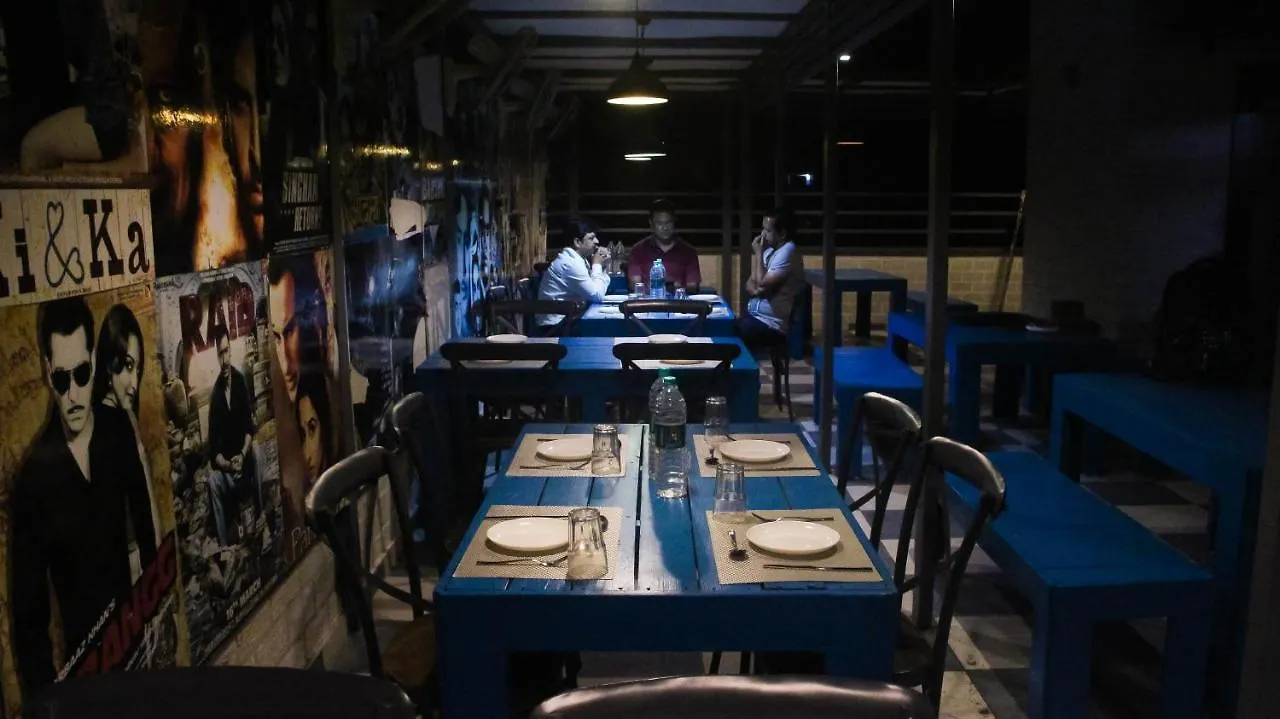 Hotel Blu Orchid Udaipur